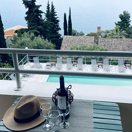 Hotel Mediterranean View *